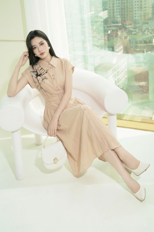 Sixdo Nude Graphic Organza Flared Dress